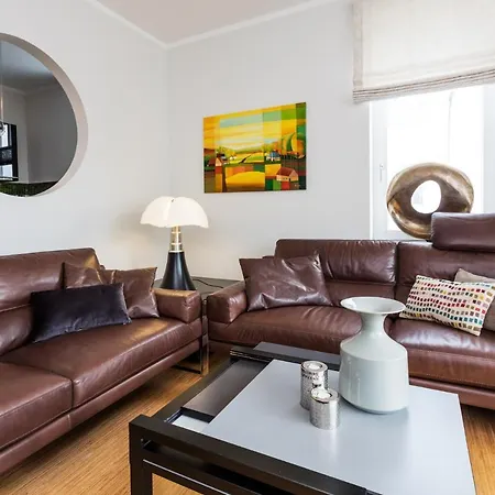 Alice Nautilus Mit 2 Schlafzimmer & Balkon * Binz