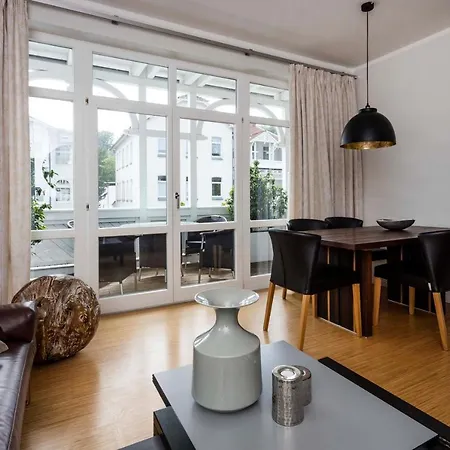 Alice Nautilus Mit 2 Schlafzimmer & Balkon شقة
