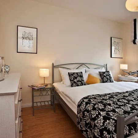 شقة Alice Nautilus Mit 2 Schlafzimmer & Balkon *